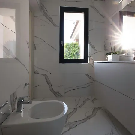 Luxury With Private Infinity Pool * Iseo