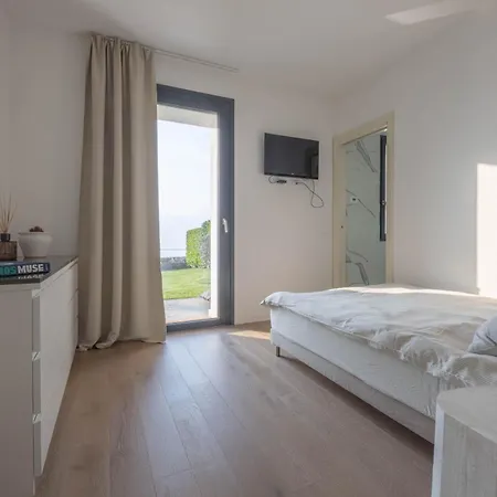 Luxury With Private Infinity Pool * Iseo