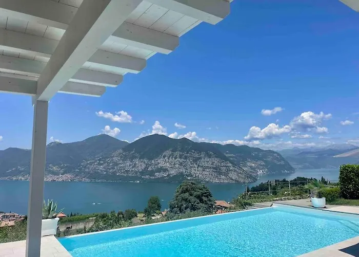 Luxury With Private Pool Villa Iseo