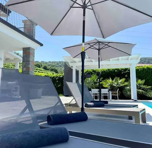 Villa Luxury With Private Pool *